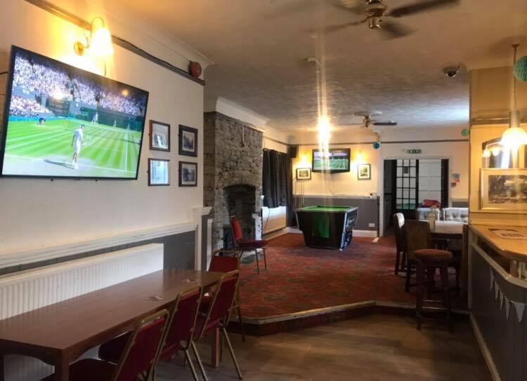 White Hart Inn Cinderford Exterior foto